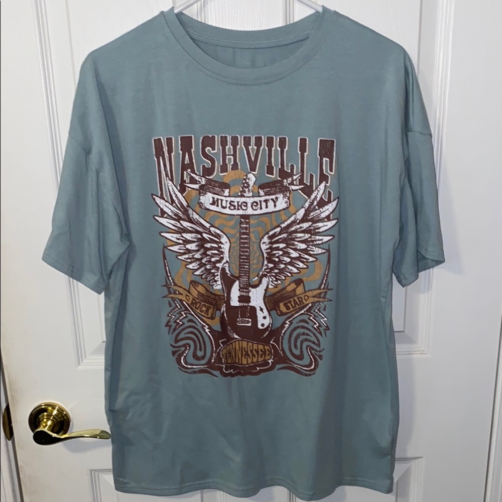Nashville Music City Short Sleeve Tee with Guitar Design Size Small